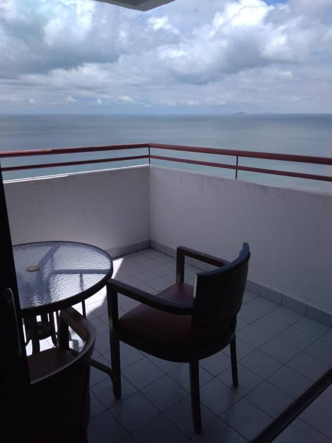 The Barn Private Home @ Sri Sayang Apartment บาตูเฟอริงกี ภายนอก รูปภาพ