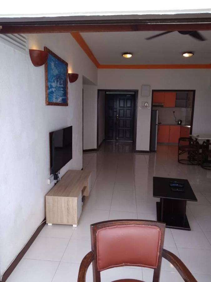 The Barn Private Home @ Sri Sayang Apartment บาตูเฟอริงกี ภายนอก รูปภาพ